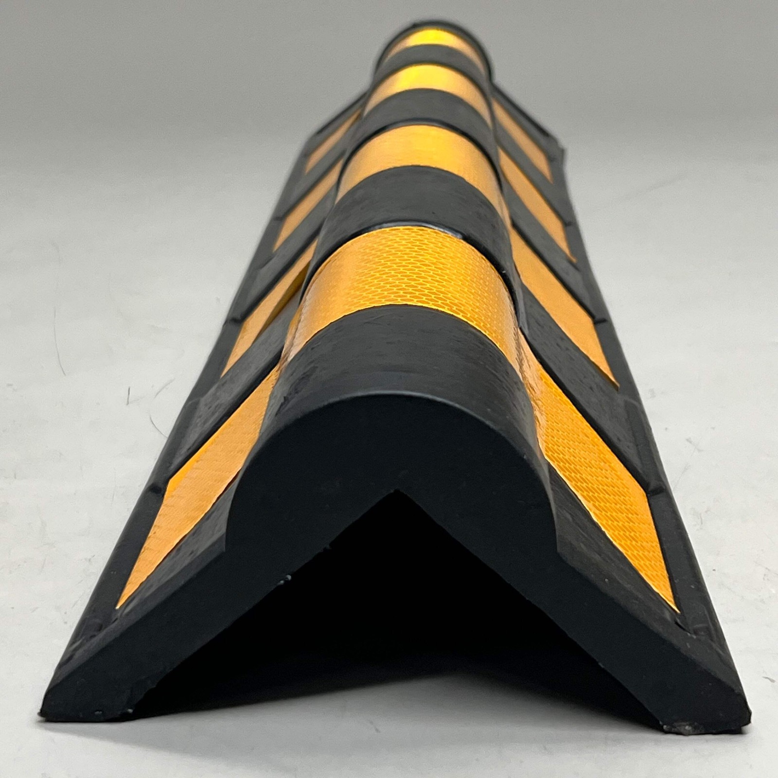 Rubber Corner Guard (10 Pcs) Sz 31″ L x 6.5″ W, Black & Yellow