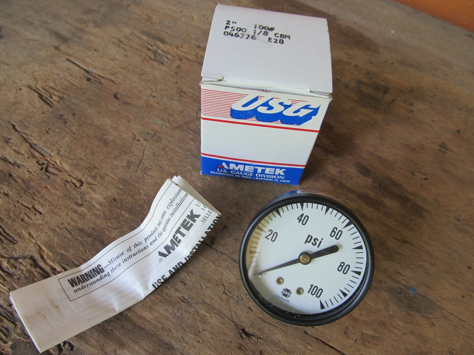 Made in USA Ametek USG Gauge P500 0-100 PSI 2″ Face 1/4″ NPT Back mount