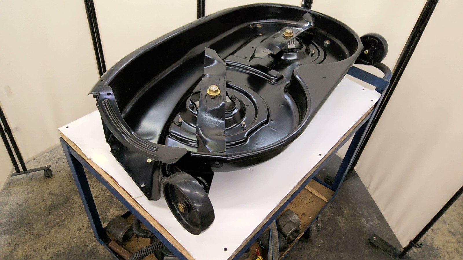 MTD 753-0694-0637 38″ Complete Deck Assembly