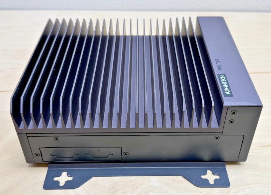 Advantech MIC-770 V1 High Performance Embedded Industrial PC, MIC-770Q-00A2