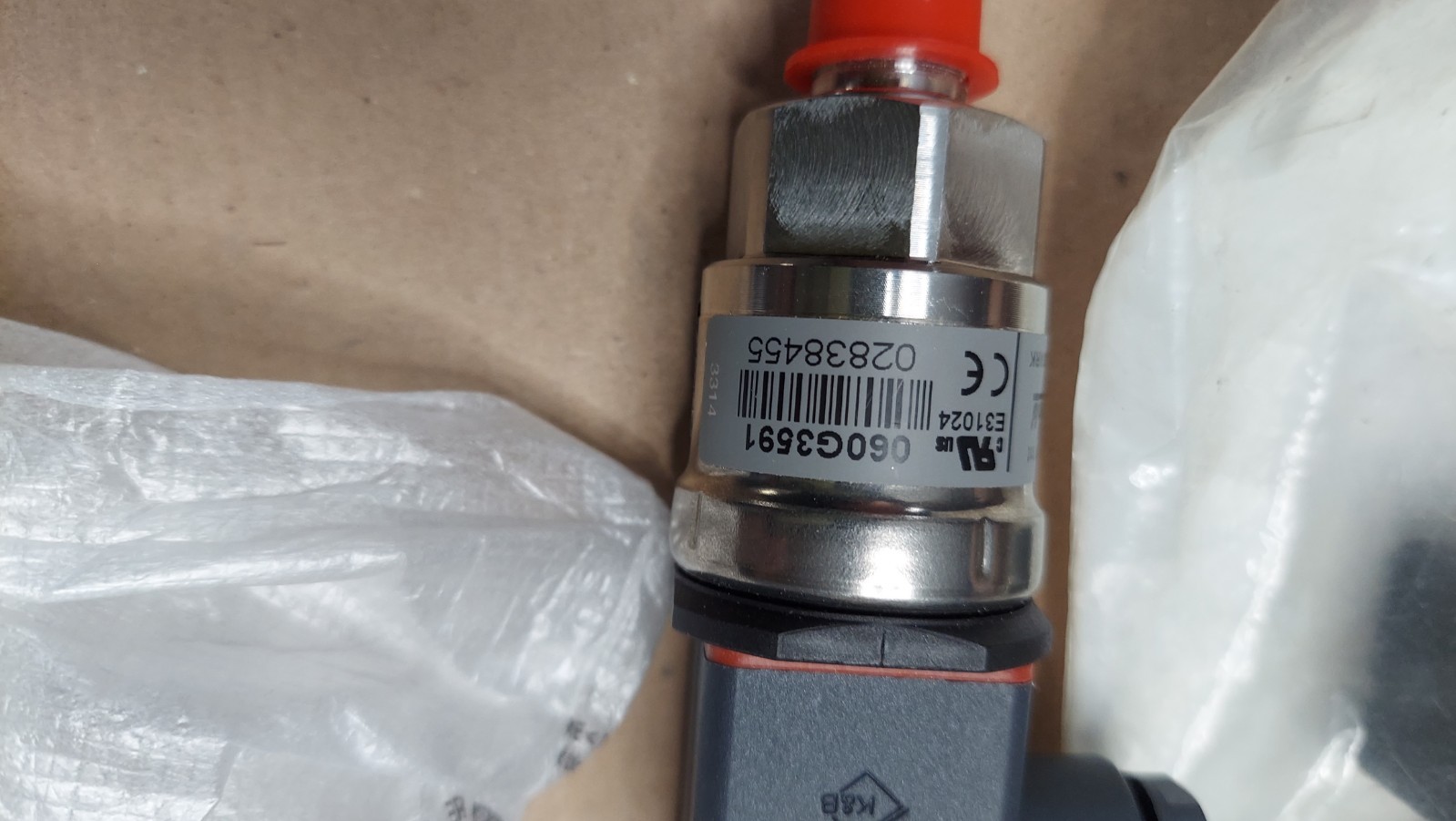 New Frick 913A0124H01 Danfoss 060G3591 York AKS3050 Pressure Transmitter
