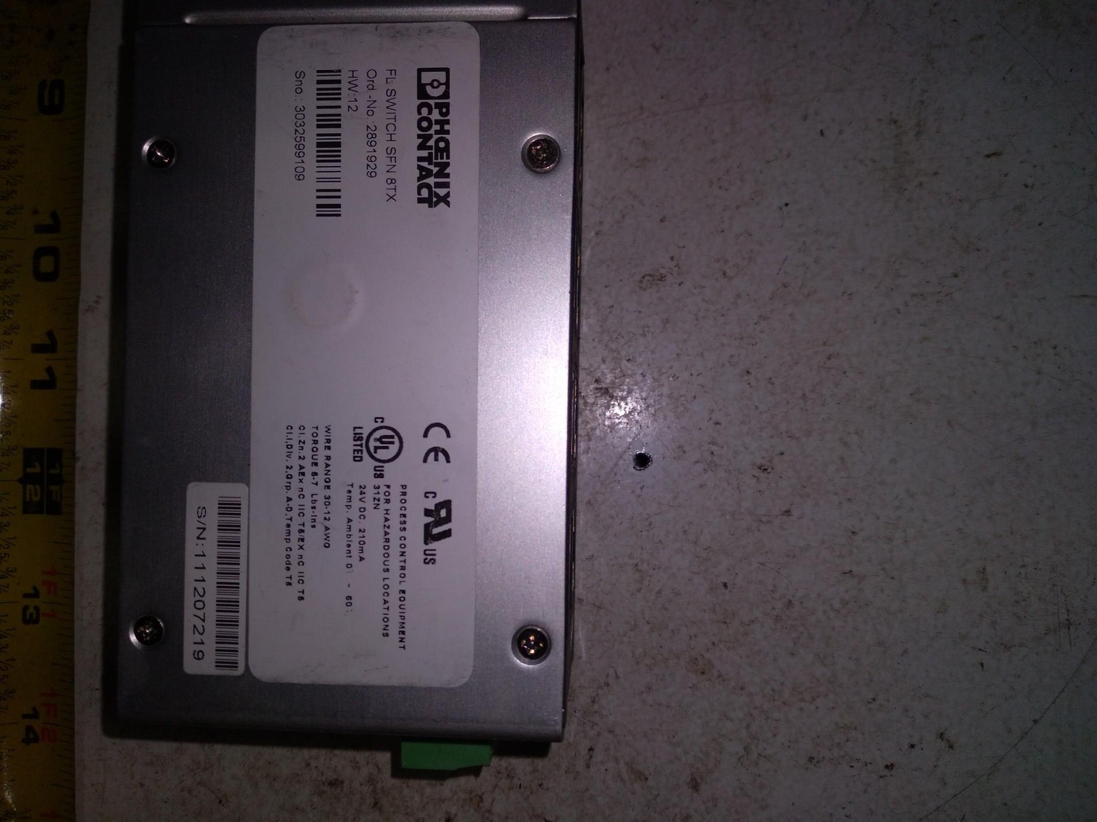 PHOENIX CONTACT FL SWITCH SFN 8TX 2891929 HW:12 24VDC 210MA 30-12AWG