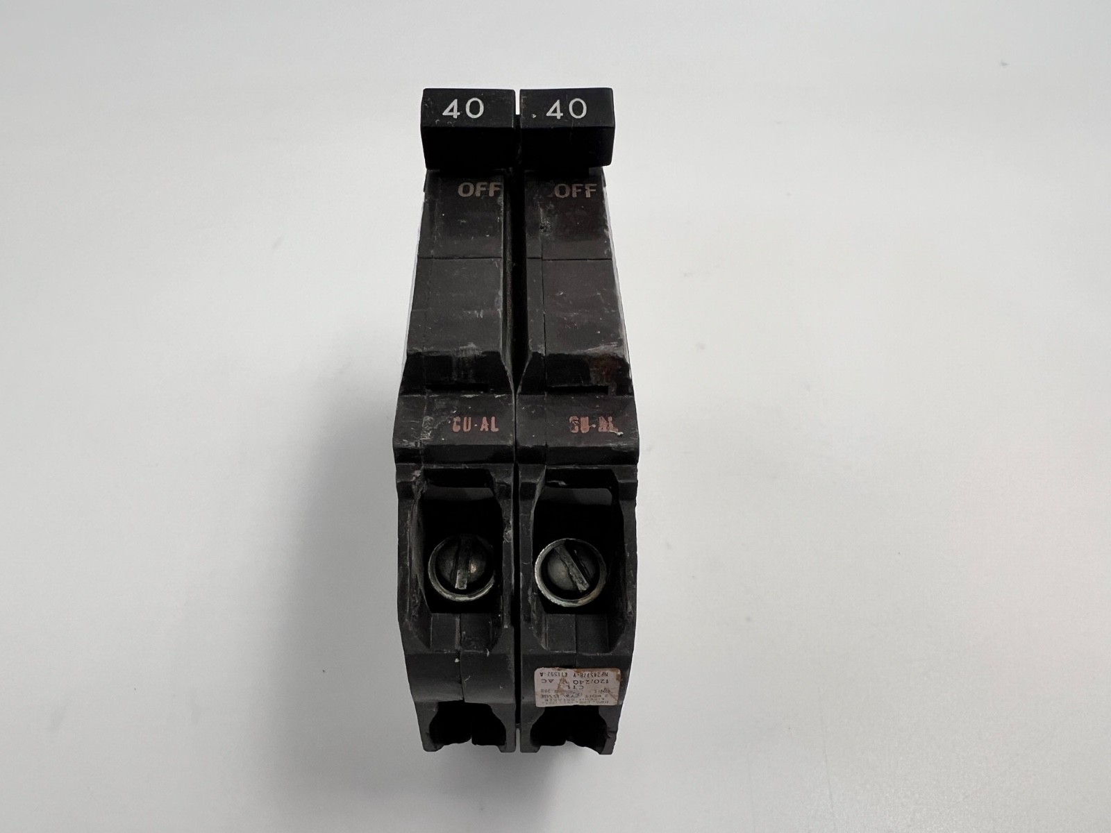 GENERAL ELECTRIC 40 AMP 2 POLE TYPE TQP CIRCUIT BREAKER