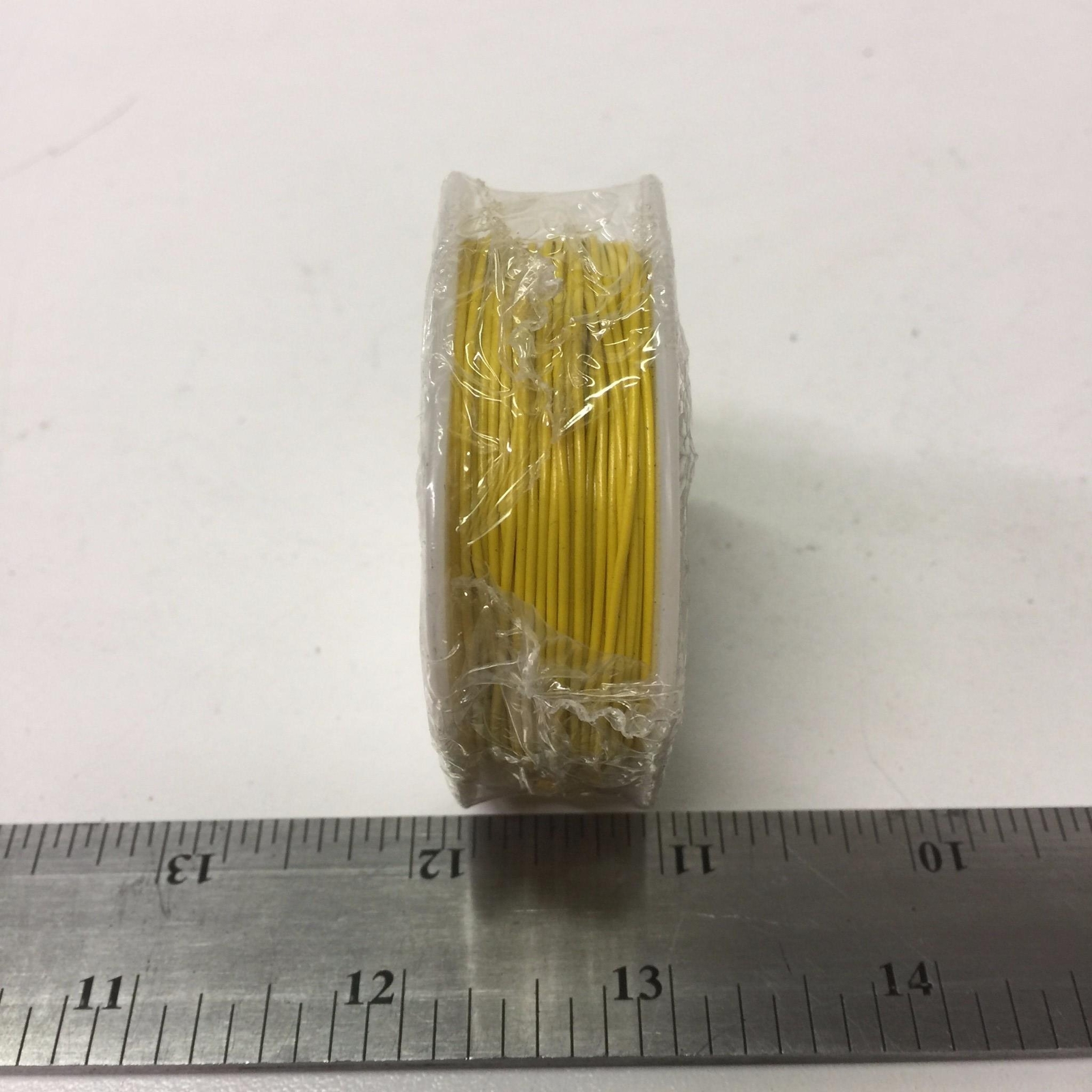Belden PVC Hook-Up Wire 28AWG (.08 SQ MM) Solid T/IN CU Yellow 100ft 9977 4