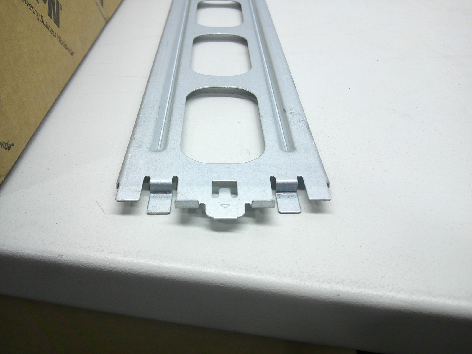 EATON B-LINE Series Box Mounting Bracket BBFS-18