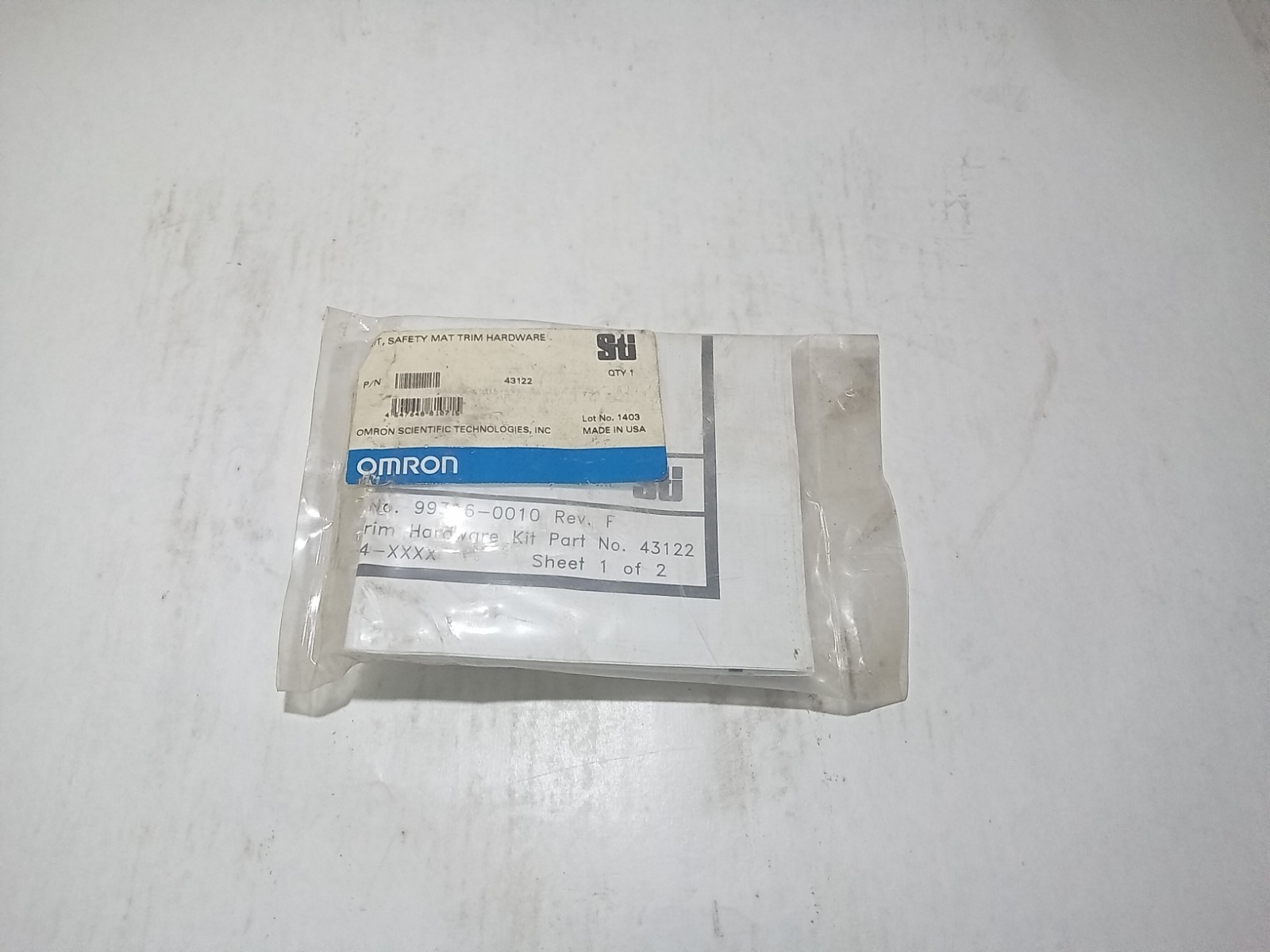LOT OF 9 NEW OMRON 43122 SAFETY MAT TRIM HARDWARE KITS(P3B
