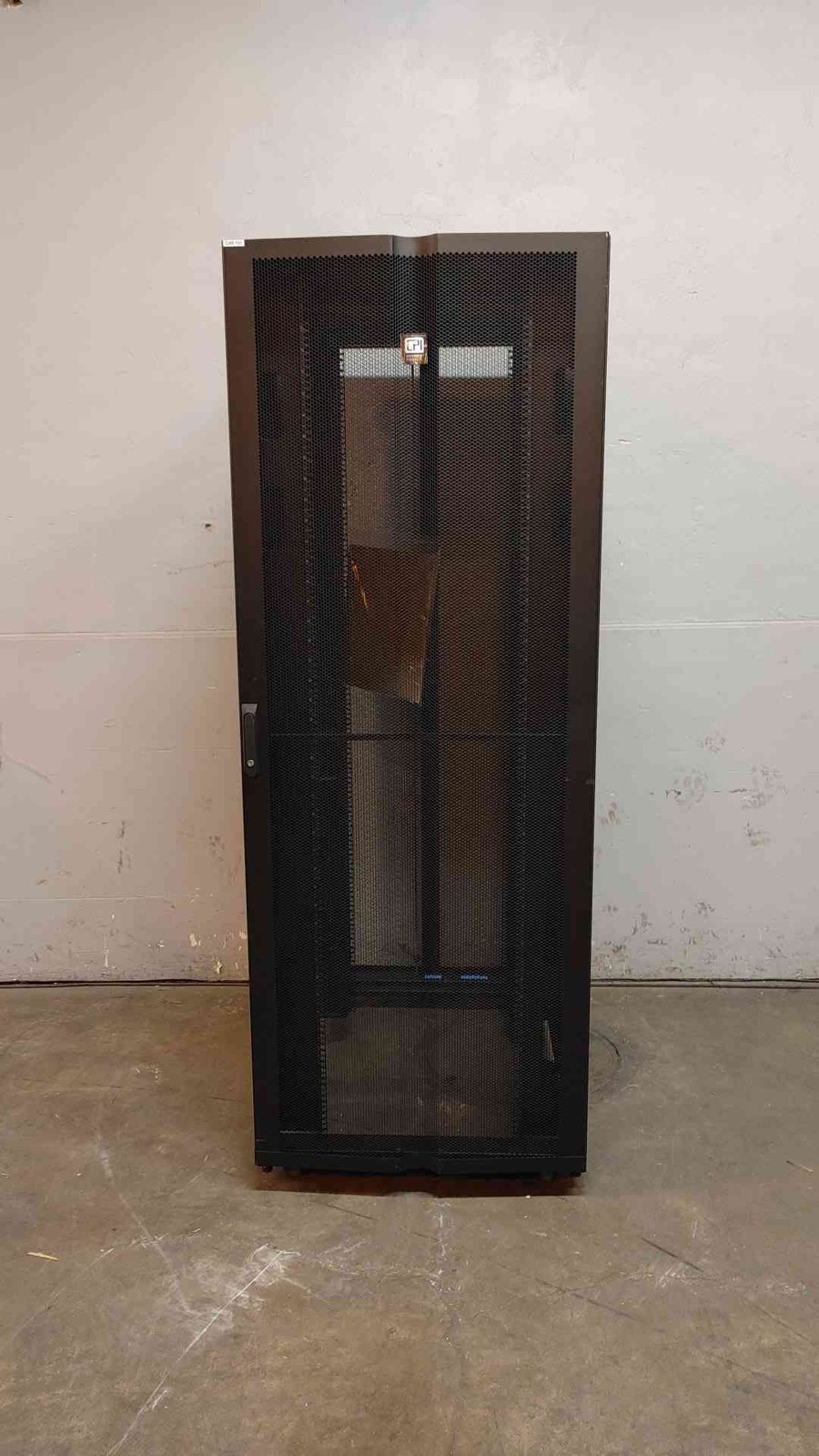 45U Chatsworth Fully Enclosed Rolling Server Rack GF-2C520-CB WIDE