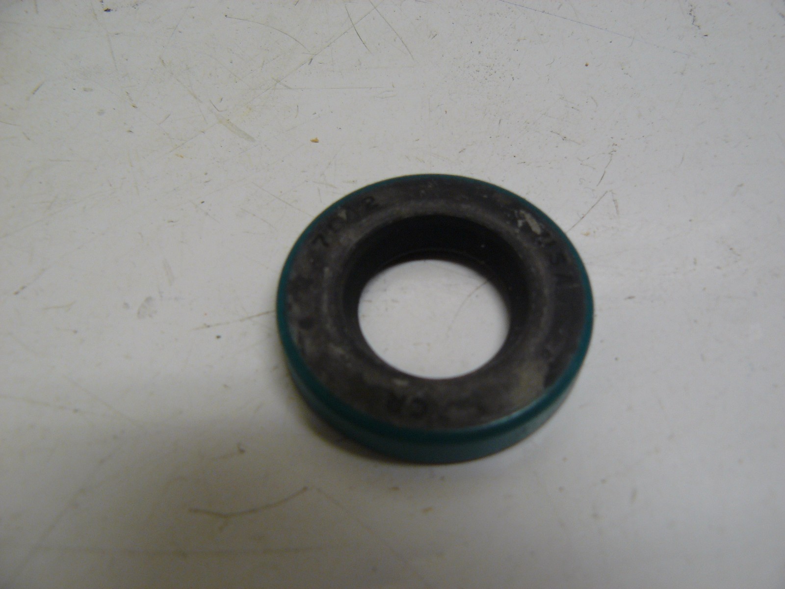 CR SERVICES 7512 OIL SEAL 3/4X 1-1/4X1/4INCH NEW
