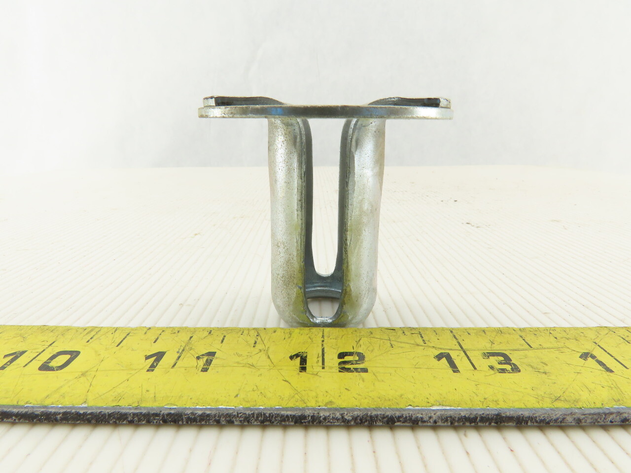Danly 9-0815-16 Spring Retainer 2″ Diameter x 1-7/8″ Length Lot of 19