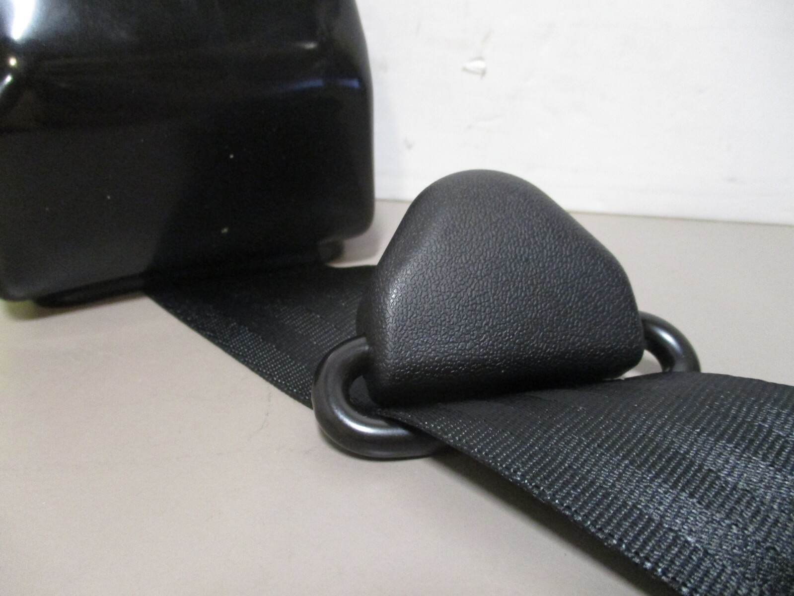 Beams 9904-000025-057 Seat Belt Shoulder 78 Deg. Klippan/ELR Gillig Bus