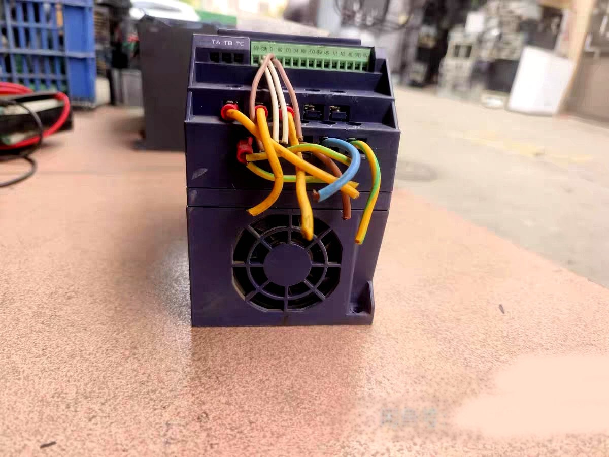 MT110-0R7-T4B 0.75KW MT1100R7T4B MICFIND Inverter USED 1PC Tested OK