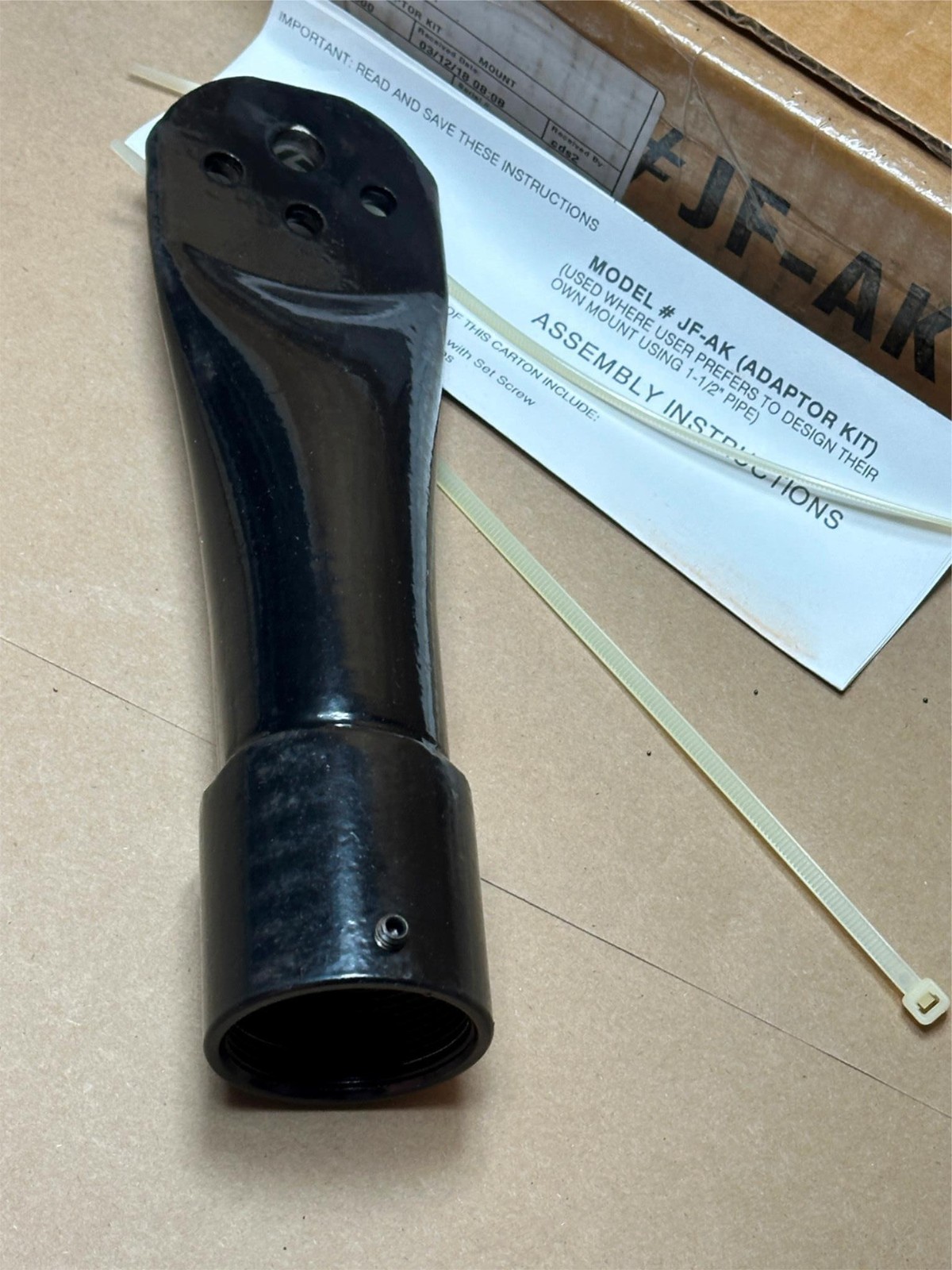 JanFan JF-AK Adaptor Kit for 1-1/2″ Pipe to Fan Mount