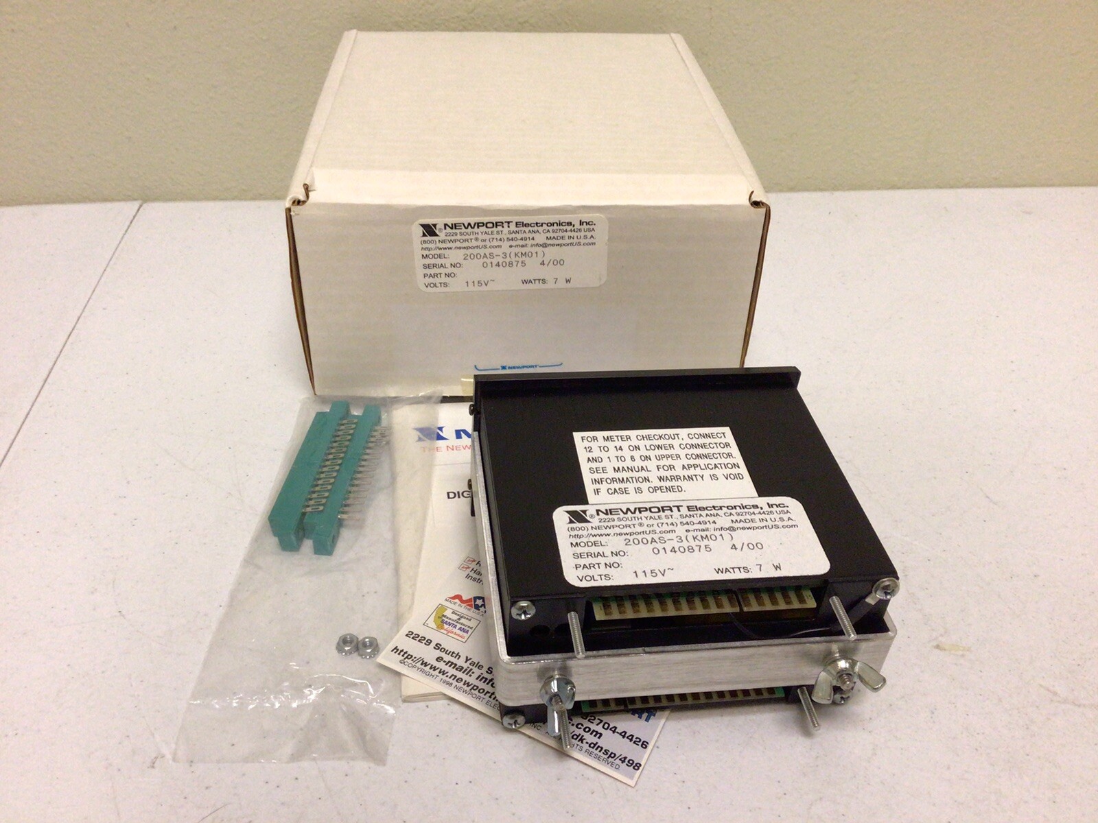 NEW, NEWPORT ELECTRONICS 200AS-3 (KM01) DIGITAL VOLTMETER, FREE SHIPPING