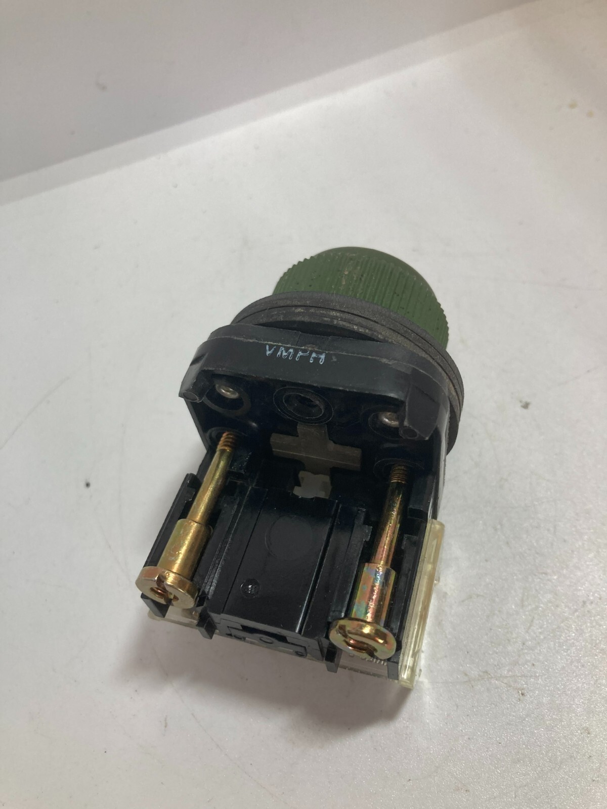 ALLEN BRADLEY 800H-R1A PUSHBUTTON BOOTED GREEN 1NO/1NC SERIES F