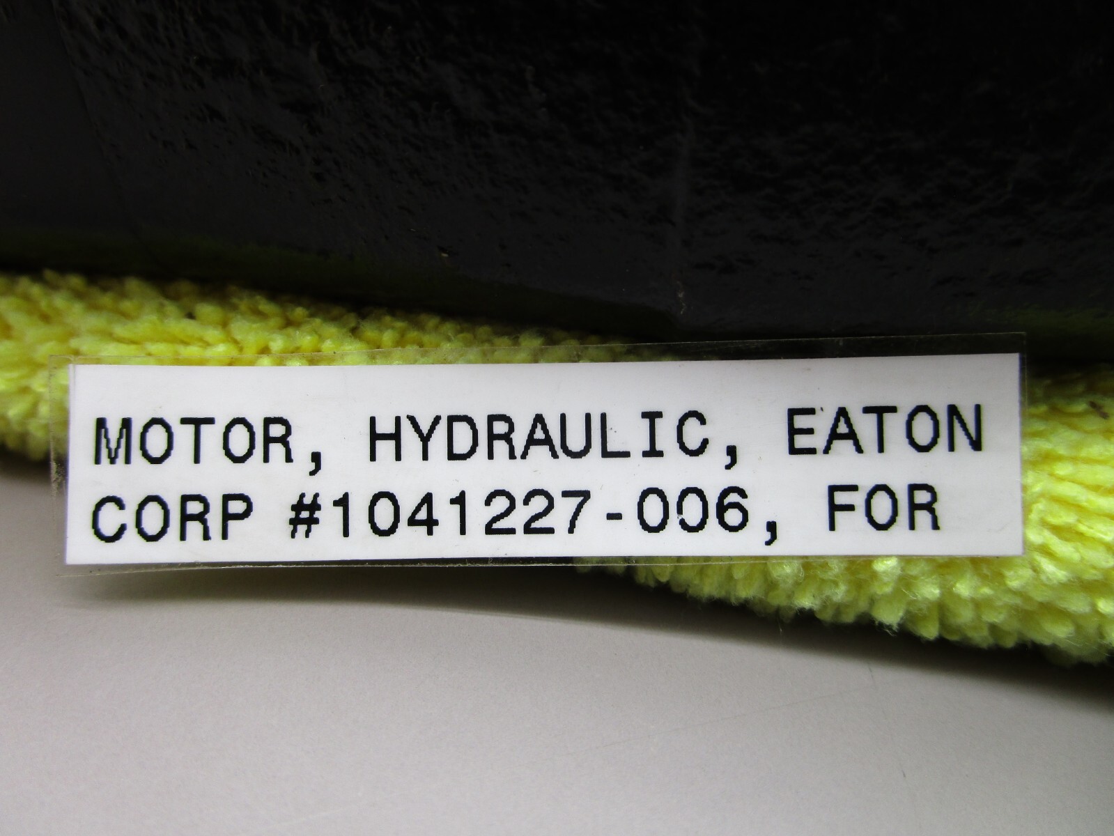 Eaton Corp 1041227-006 Hydraulic Drive Motor 6-Spline Char-Lynn 2000 Series