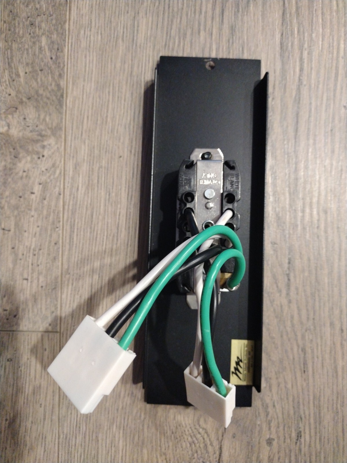 Middle Atlantic Products MPR 15A AMP Duplex Module Model # M-15 ( 115 V/15A/60Hz