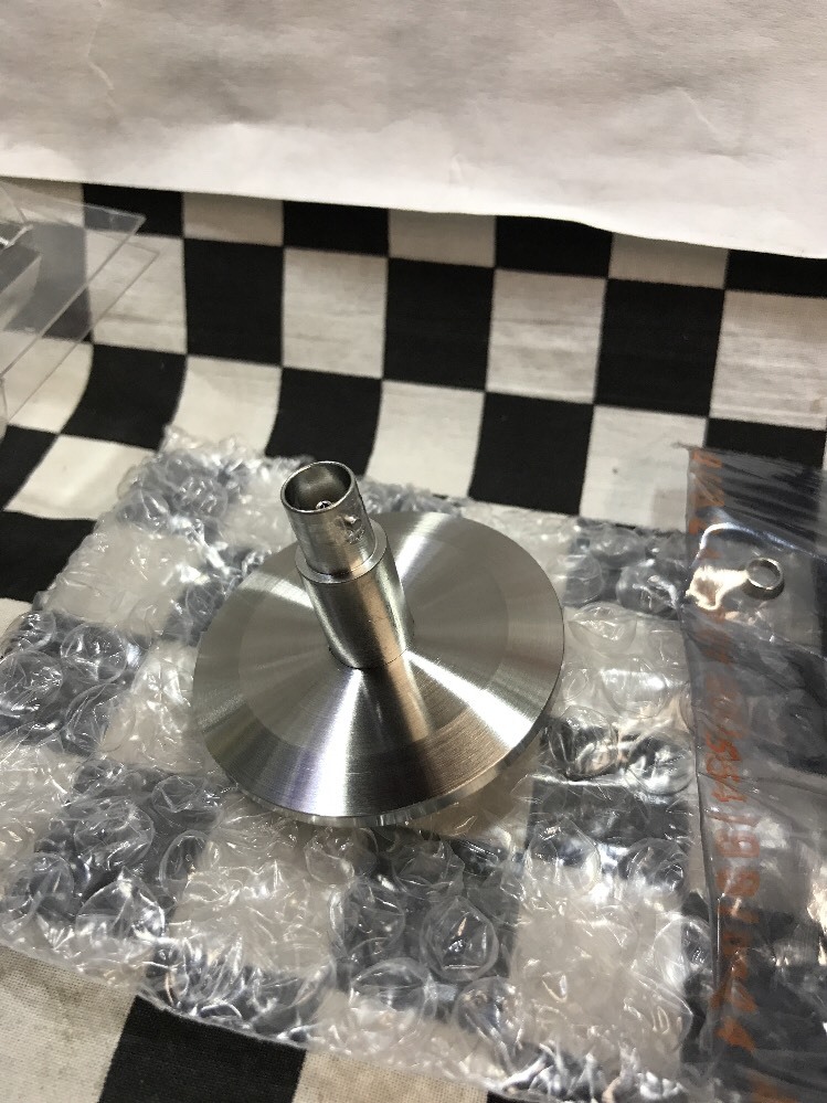 Kurt J Lesker BNC Feedthroughs KF40 single, IFTBG012038B, 203/743-9272 #1550E1