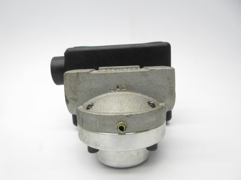 UFM SM-DSB4GM-10T-150CS.887-AINU 480VAC 15A NSNP