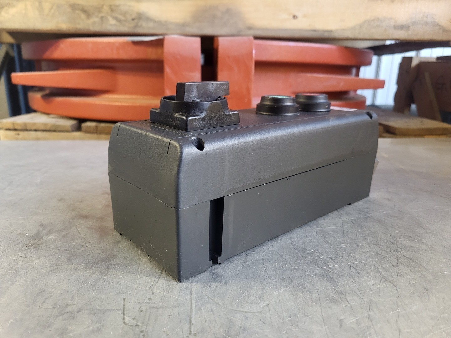 SURPLUS NEW CROUSE-HINDS GHG434 Push Button Control Station – Electrical