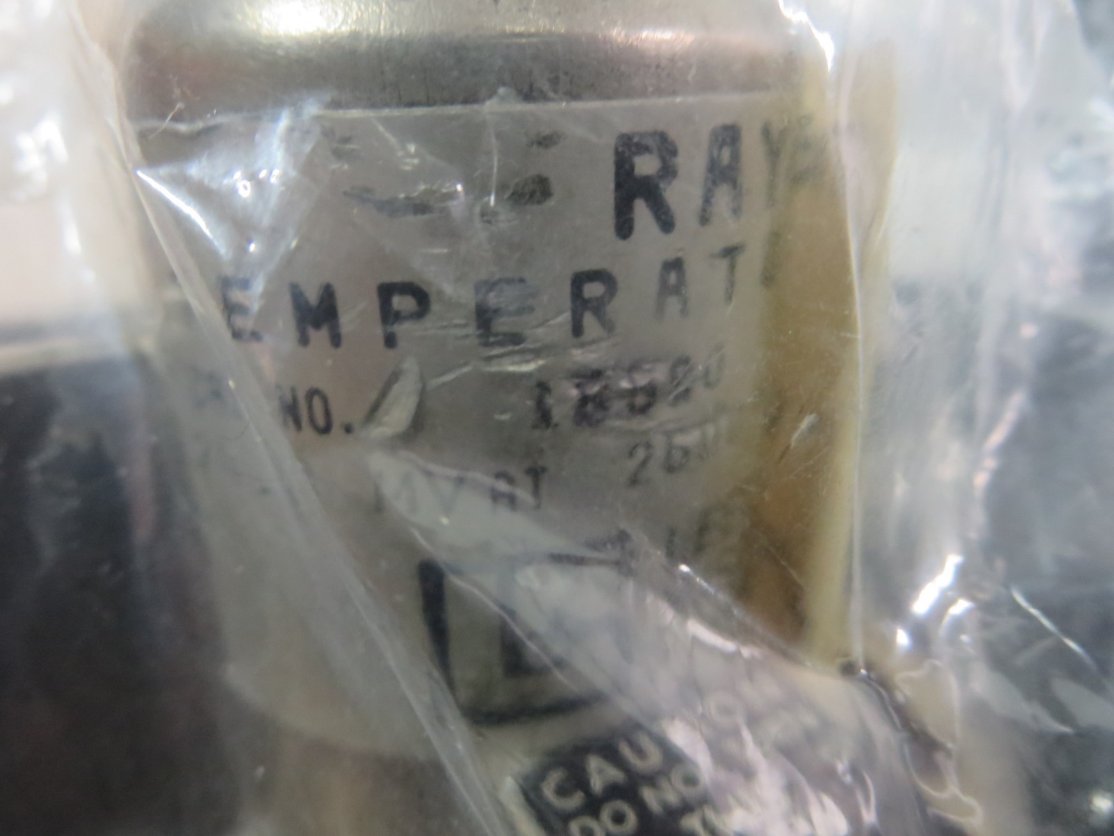 Leeds & Northrup 18890 Temperature Detector