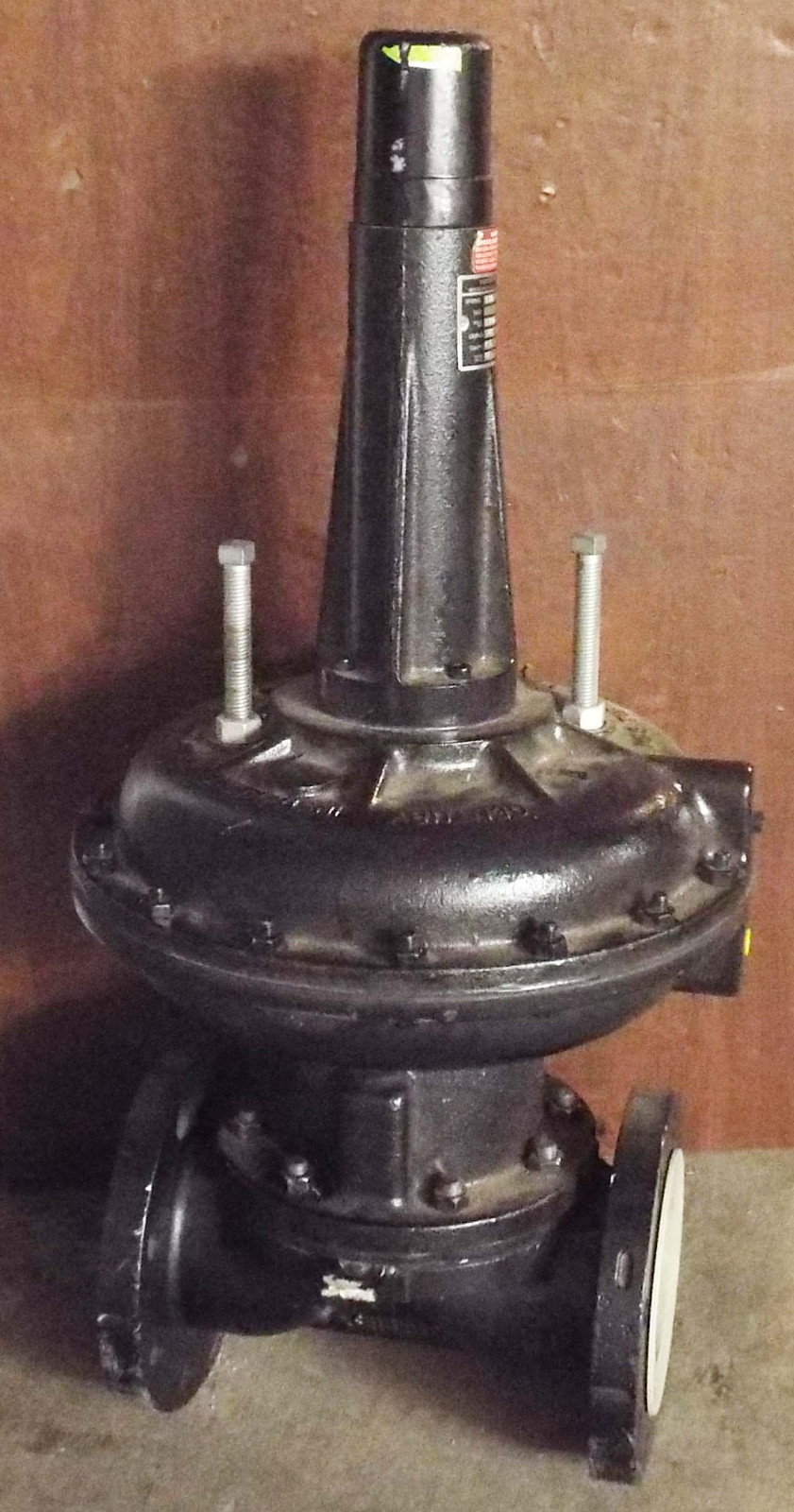 1 NEW SAUNDERS VALVE SIZE 4 DIAPHRAGM VALVE NNB ***MAKE OFFER***