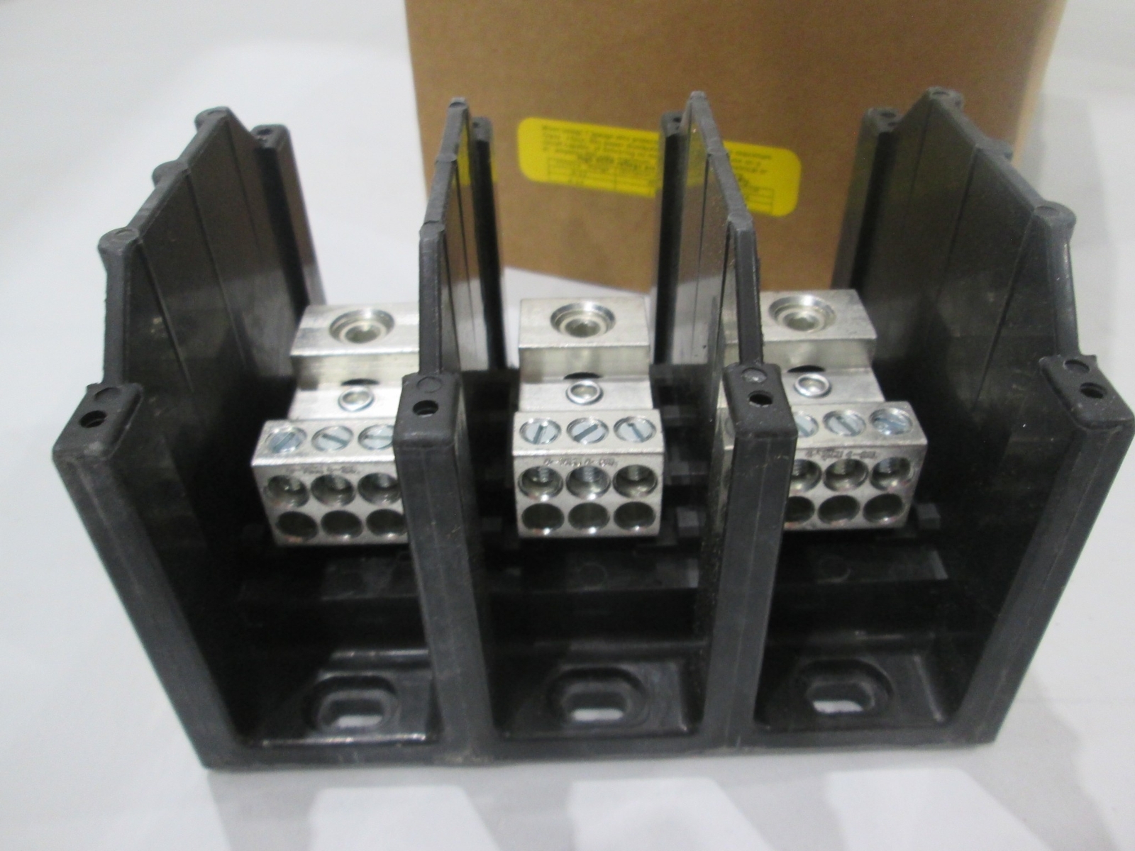 Bussmann, Power Distribution Block, 16321-3, 175A-600V, New