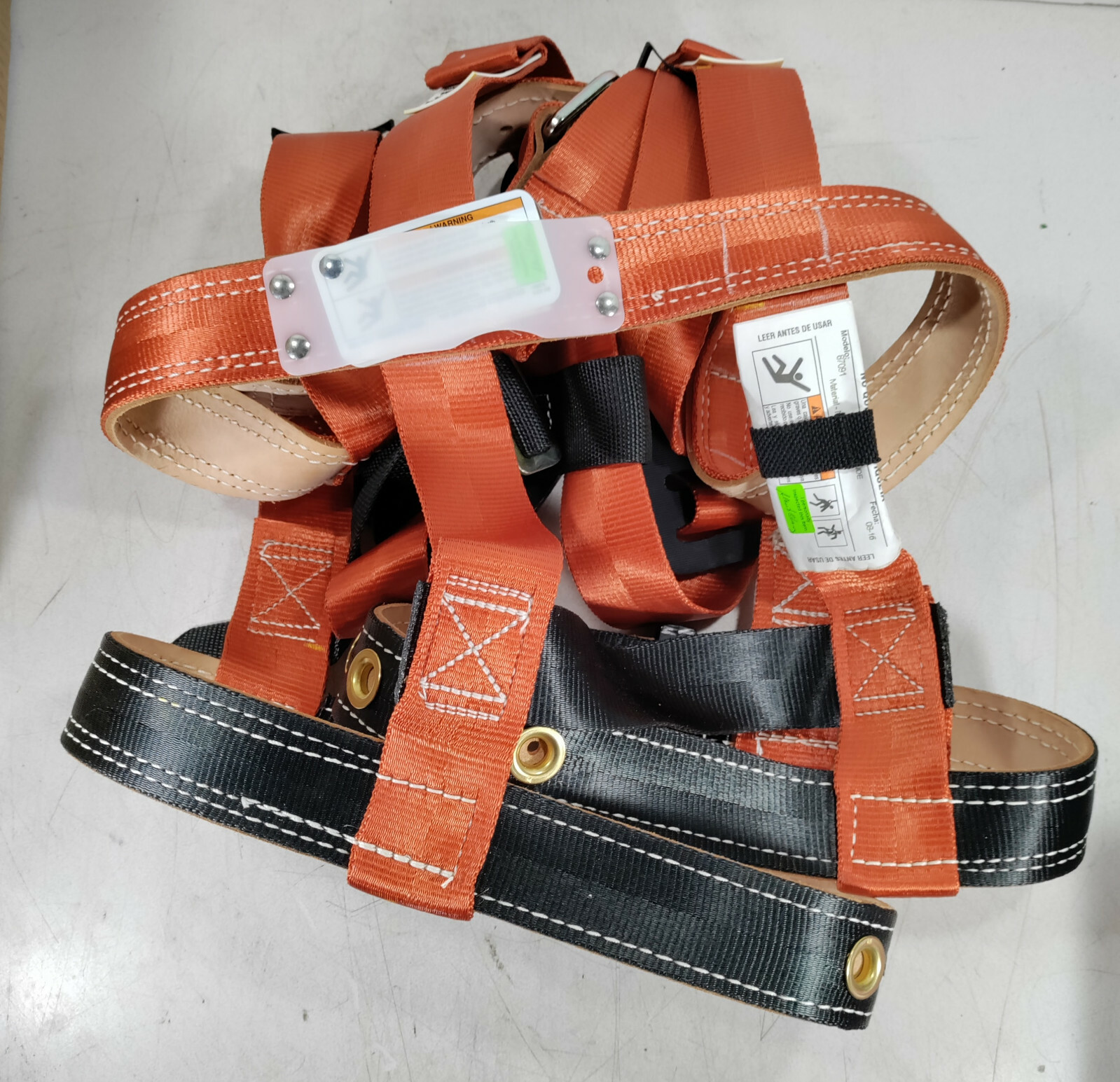 1 NEW KLEIN 87091 SAFETY HARNESS SIZE LARGE w/ MILLER LANYARD NIB **MAKE OFFER**