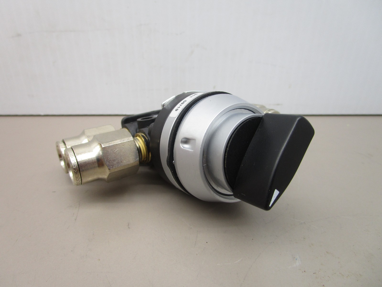 Norgren 265010C Pneumatic Control Valve Switch 72362