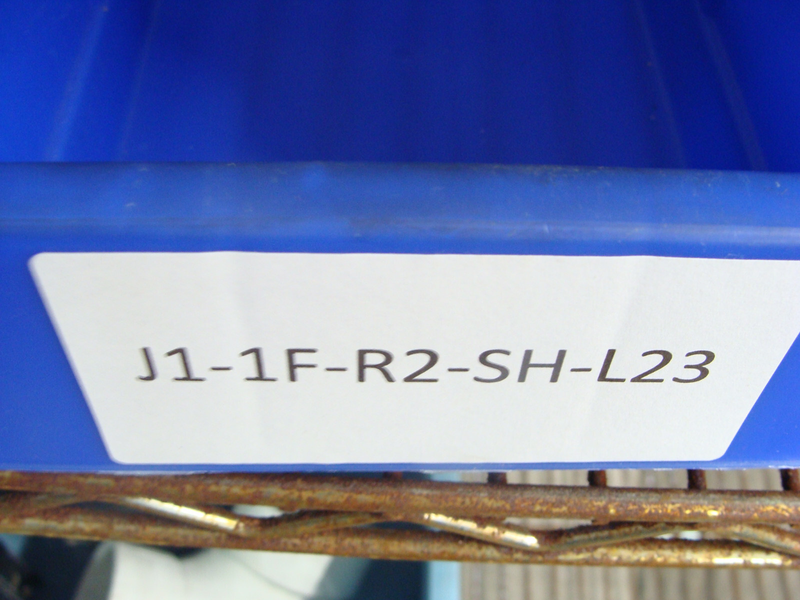 4 PORT AIR MANIFOLD BLOCK WITH JOHN GUEST PUSH TO CONNECT FITTINGS 1/2″ & 3/8″