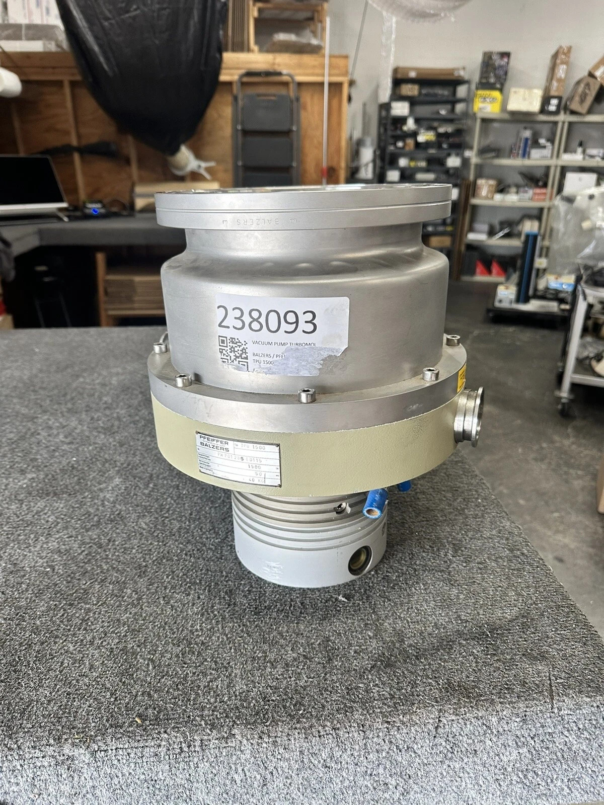 Turbomolecular Turbo Pump 8″ Pfeiffer Balzers TPU-1500