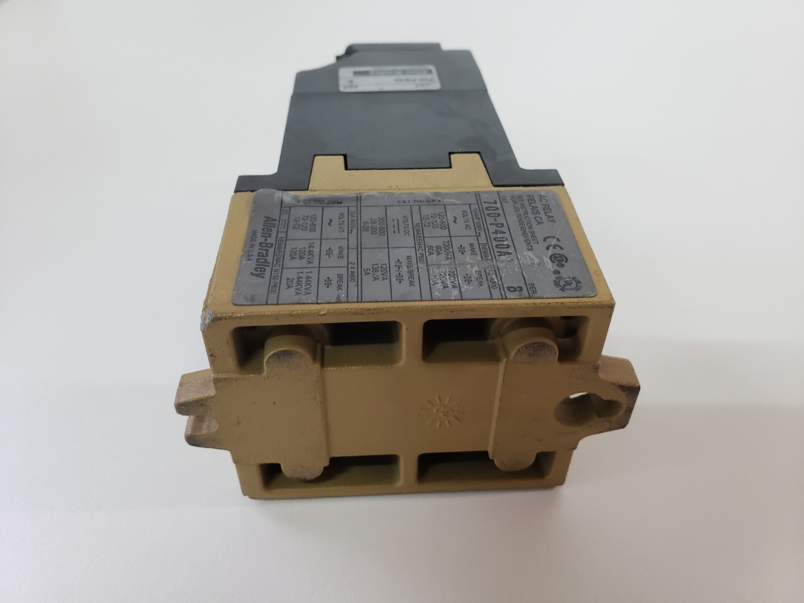 Allen-Bradley 700-P400A1 Ser. B Relay 700-PB40 120v
