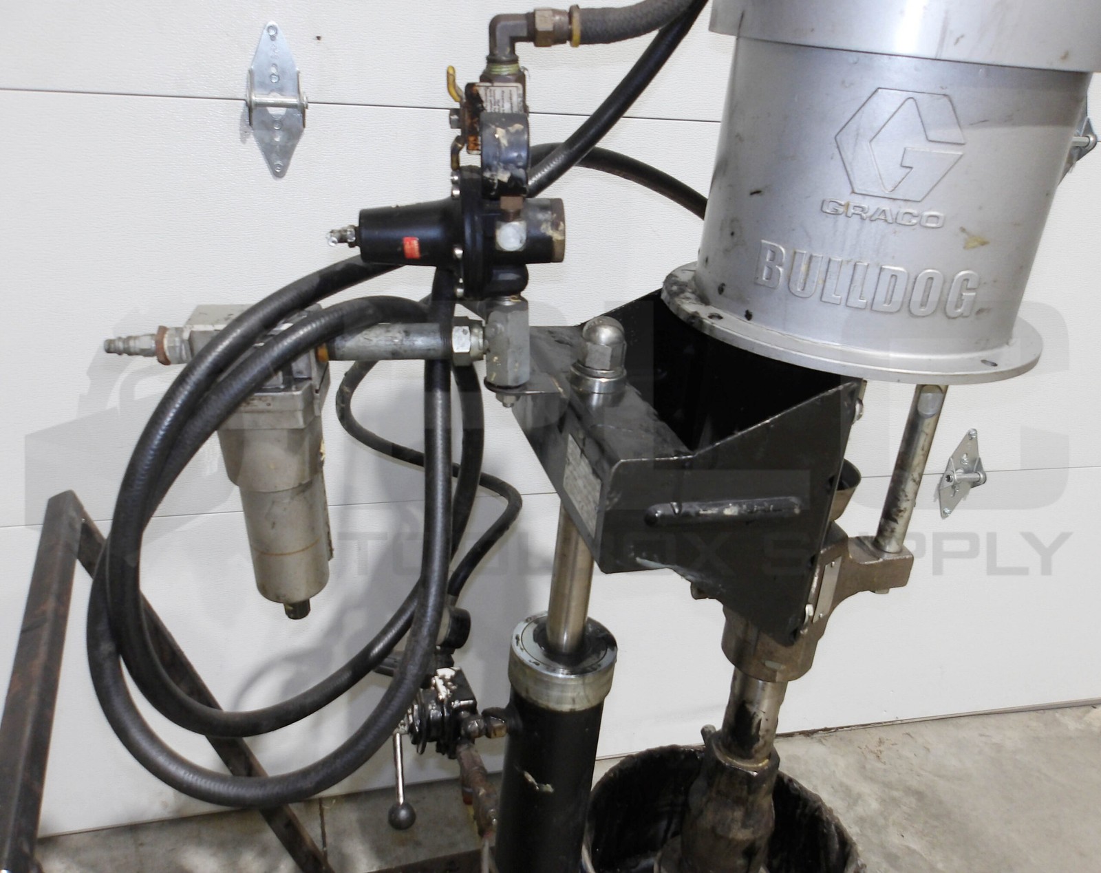 GRACO BULLDOG 231115 SINGLE POST RAM SERIES D02C PUMP