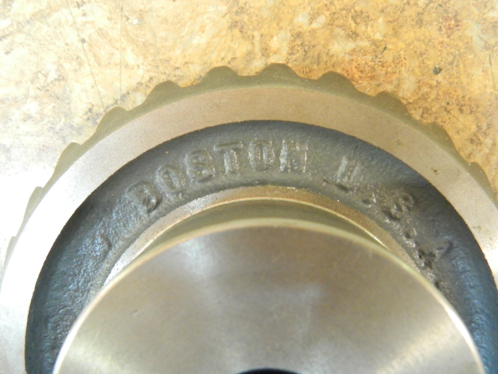 BOSTON GEAR PA-625Y-G Bevel Gear 30 Teeth 20 Deg. PA 1-1/8″ Bore