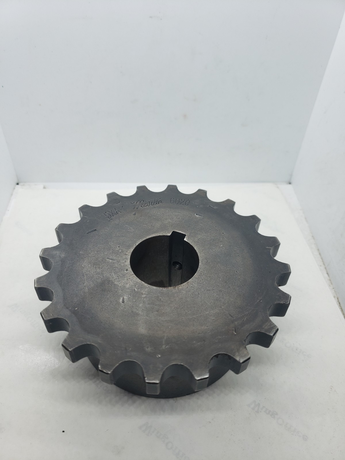 MARTIN 6020 SPROCKET 1-3/8″ BORE 20 TEETH, NNB