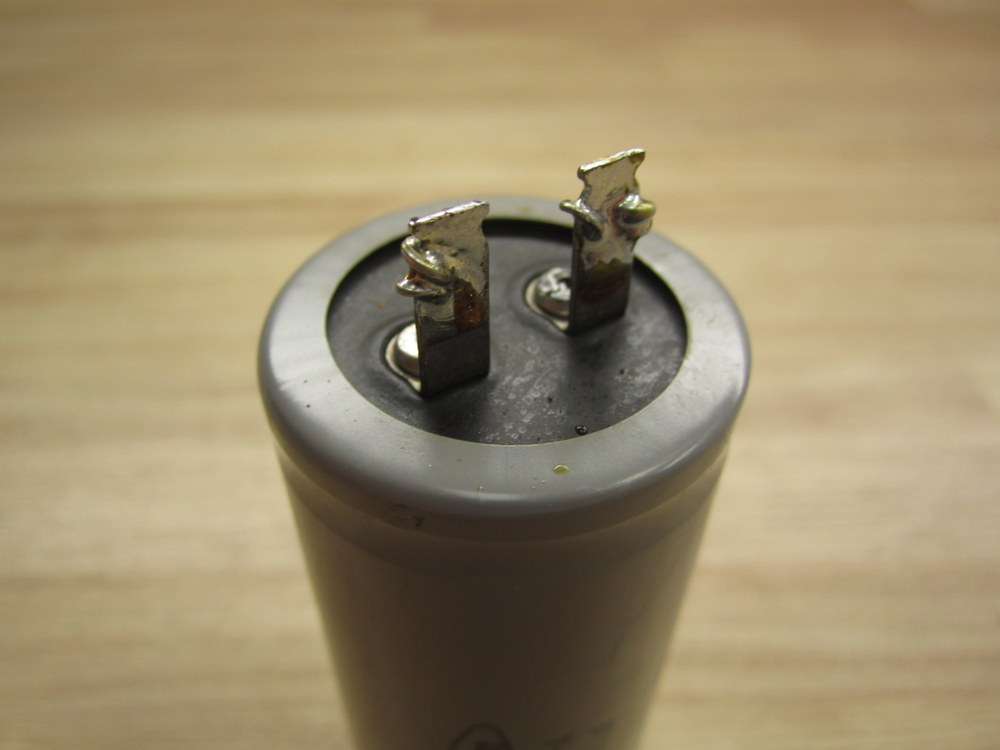 Marcon CE62W-A Capacitor 26000µF UF 16WV