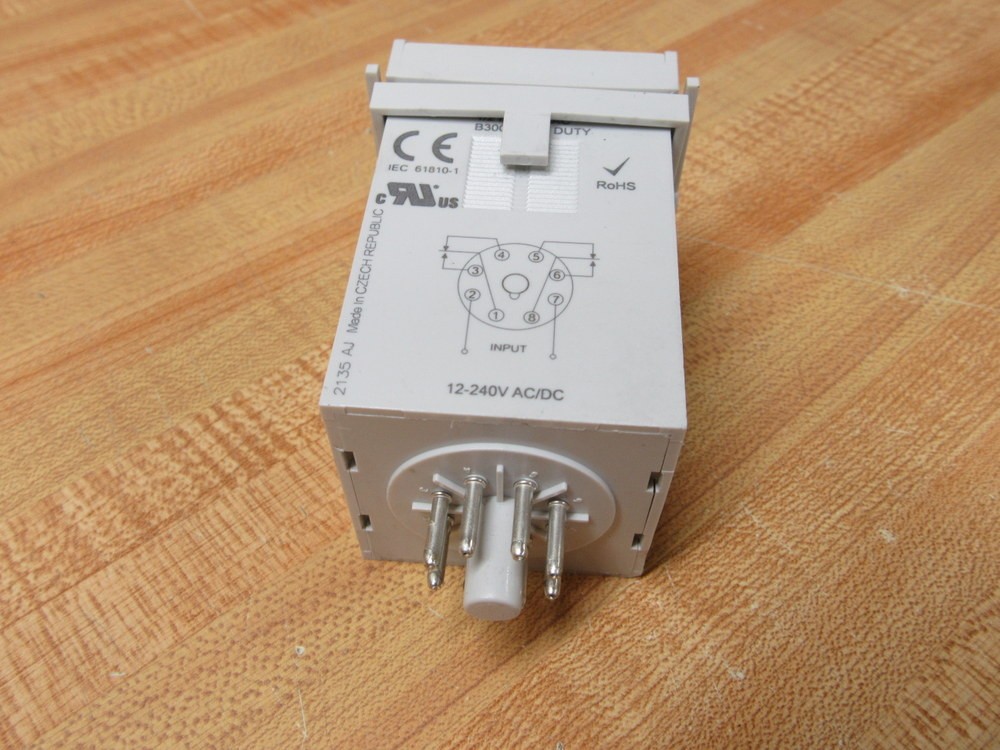 Eaton TMRP5102 Cutler Hammer Multi-Function Timer