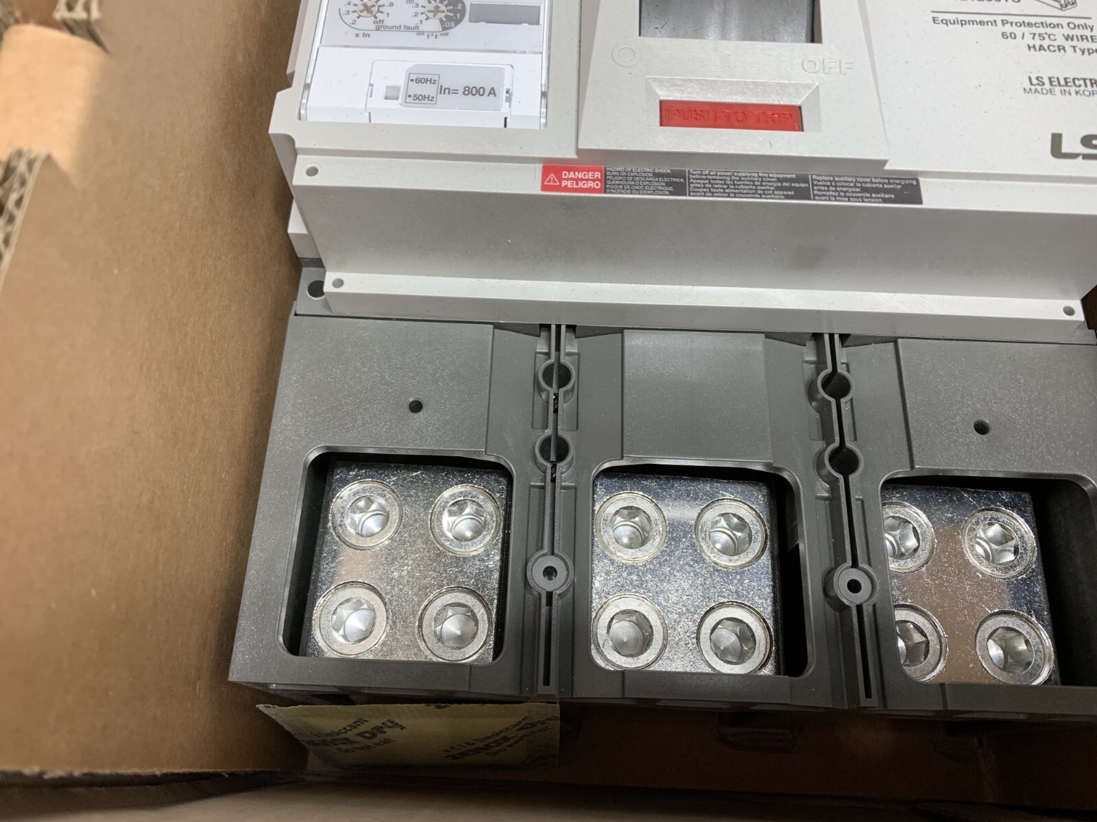 LS Electric UTS1200L Circuit Breaker 3P 1200 Amp 600V@35kA