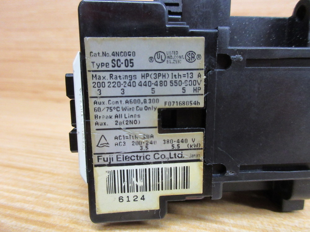 Fuji Electric SC-05 Contactor 4NC0G0 200-220 Coil