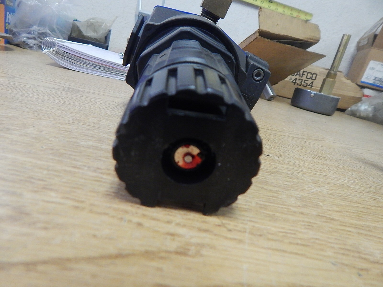 Master Pneumatic Detroit R380-6C3 Regulator *FREE SHIPPING*
