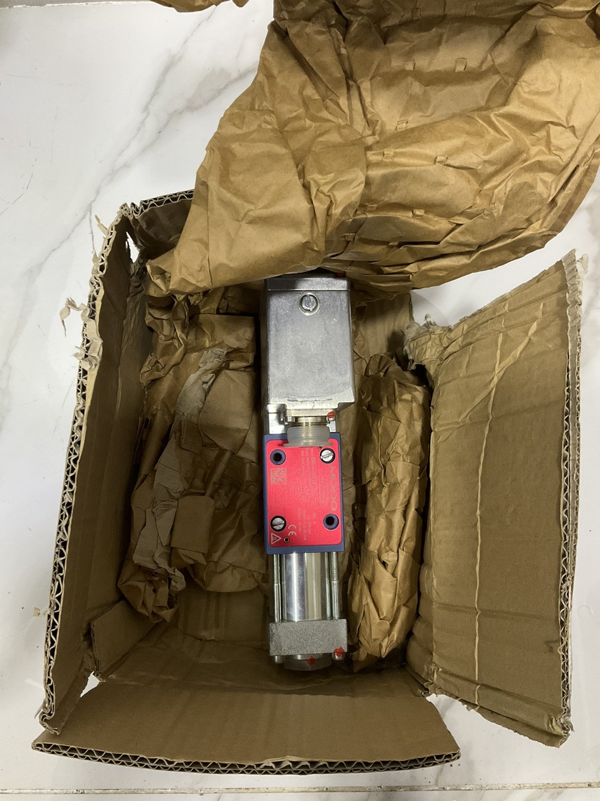 MOOG D633-427B , Type: RXXKX1F0HSS2 , Rev: H