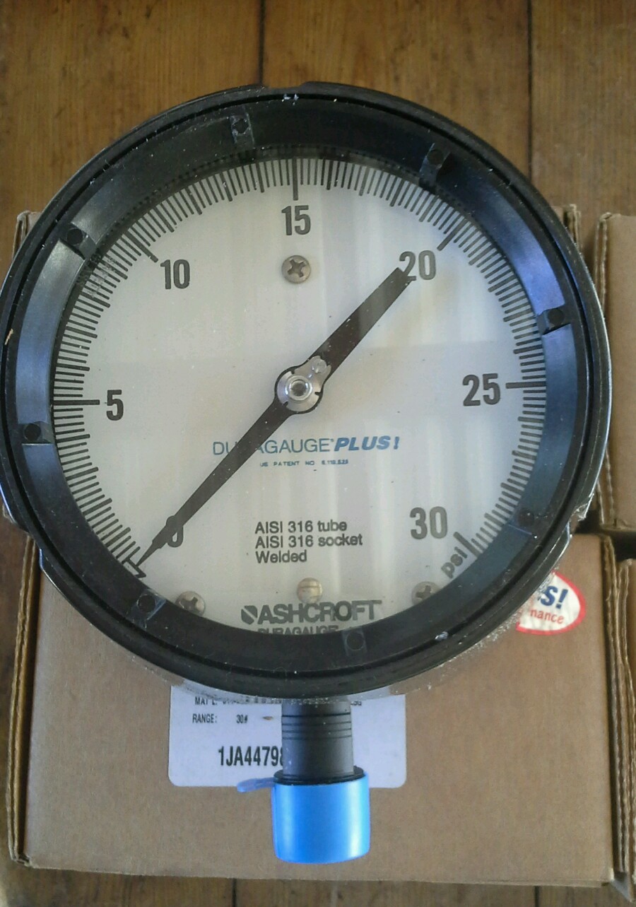 Ashcroft 45-1279-SS-04L-XE6LLSG-30# Duragauge Pressure Gauge 4.5″ 30 PSI – NEW