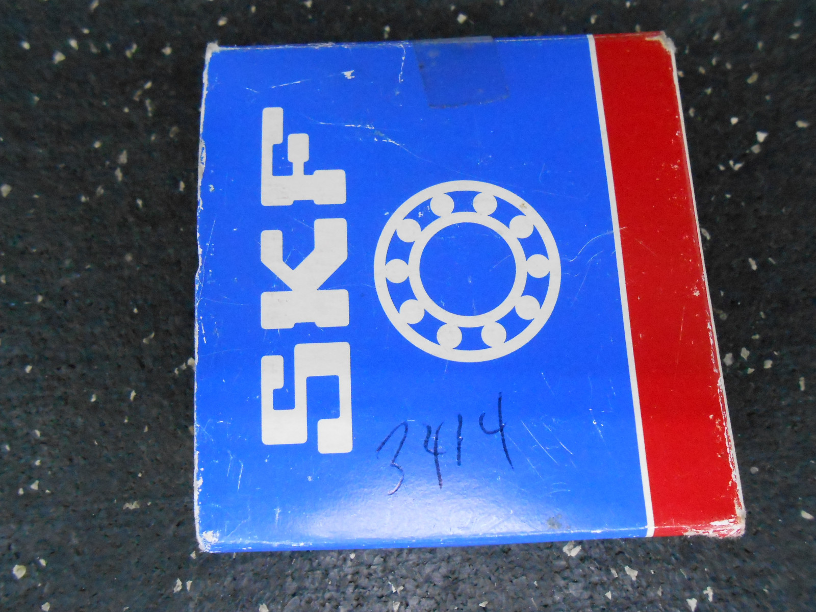 SKF BEARING 6305 2RSNRJEM UE01 66MM OD 25MM ID 17MM WIDE 63052RS1NR/C3QE6HT51