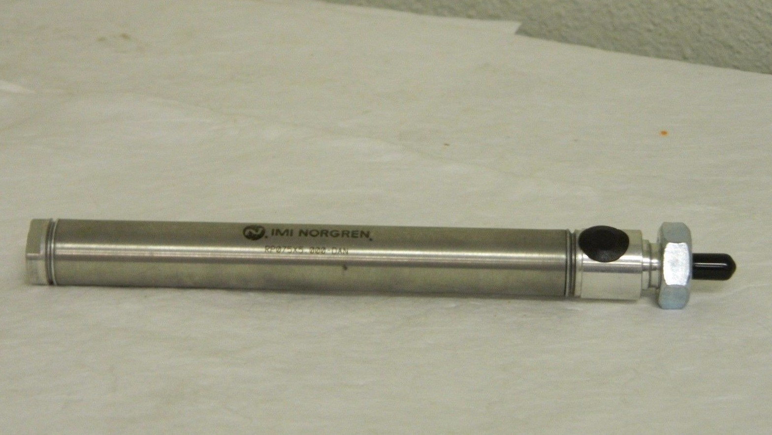 IMI Norgren Double Acting Round Cylinder 3/4″ Bore x 5″ Stroke RP075X5.000-DAN