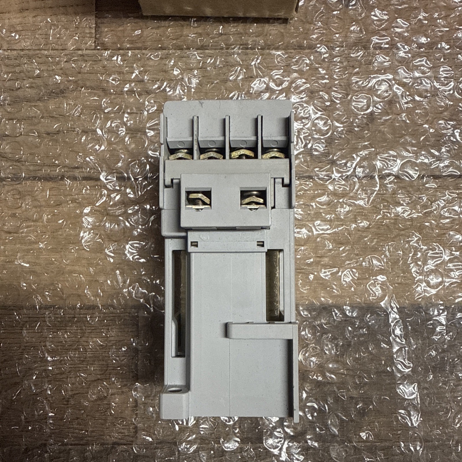 ALLEN BRADLEY 100-C09DJ10 CONTACTOR 9A 24V DC COIL W/DIODE 100C09DJ10