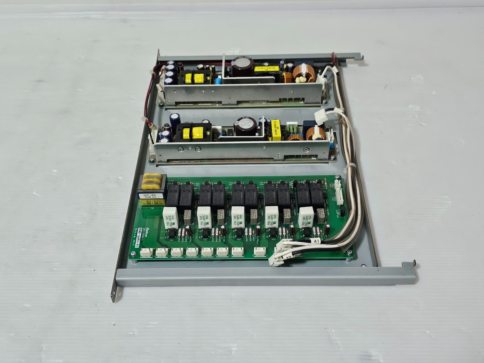 Daitron DEC-0111A-1, 04010-02001-01 Board w/ 4-501-006-11, 4-501-021-11 PSU