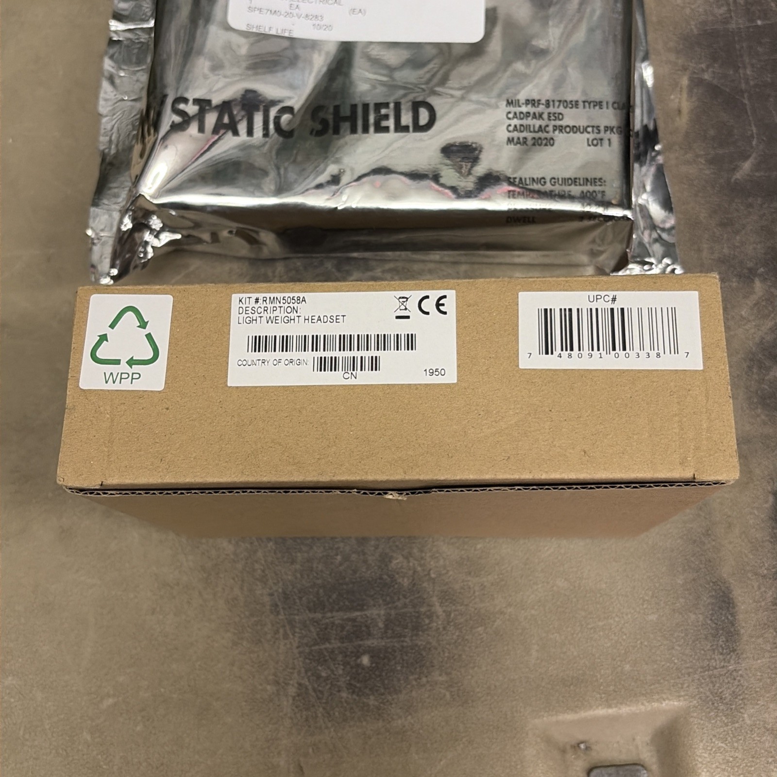 Motorola Rmn5058a Headset, Push To Talk compatible w/ XPR 6000 & 7000/7000e