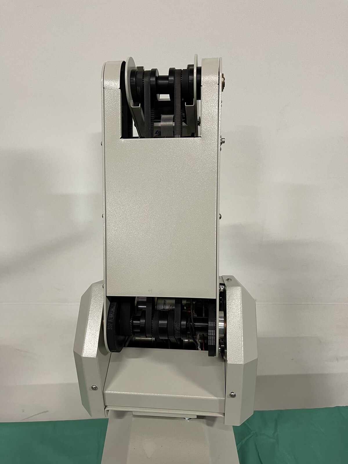 Lab-Volt Automation 5250-A0 Servo Robot Training System