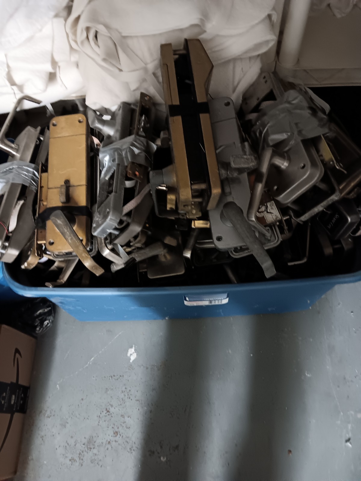 hotel door lock system secure lox