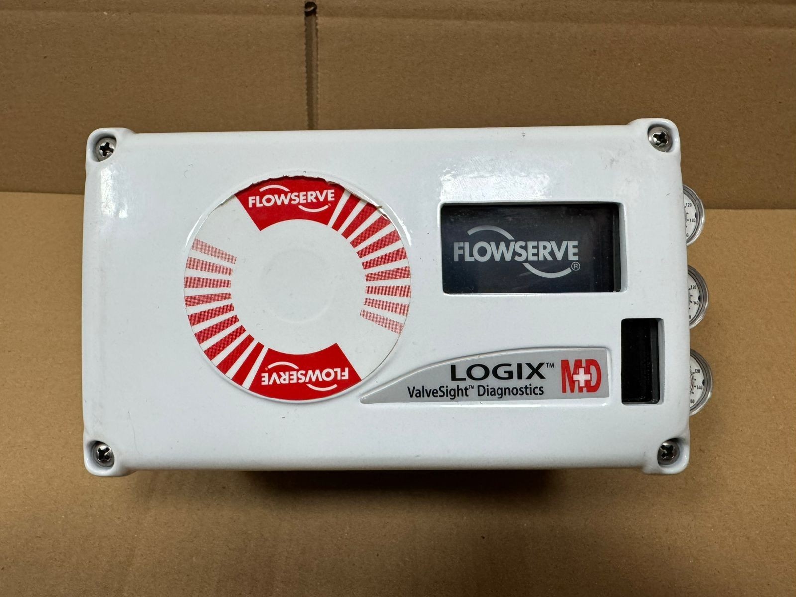 Flowserve / Logix 500MD+ / Digital Positioner / 520MD+37-W1D300-GM3-0000
