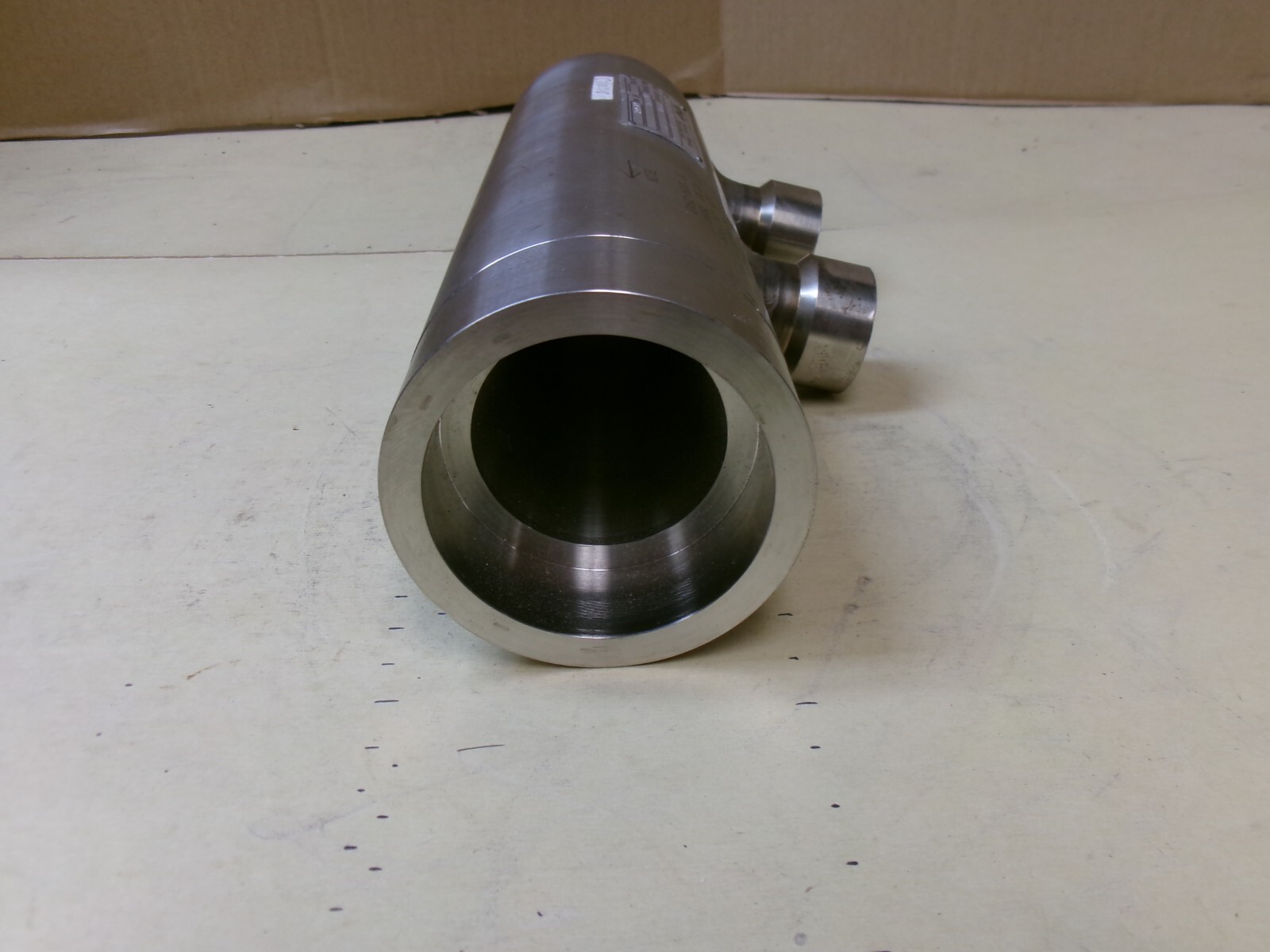 Associated Machine 158B7077AP012 Flow Control 2″ , 80 GPM , 200″ WC
